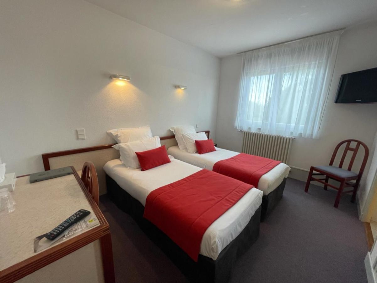 Le Cheval Blanc - Lac Du Der - Logis Hotel Giffaumont-Champaubert Eksteriør billede