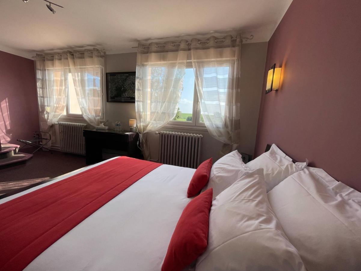 Le Cheval Blanc - Lac Du Der - Logis Hotel Giffaumont-Champaubert Eksteriør billede